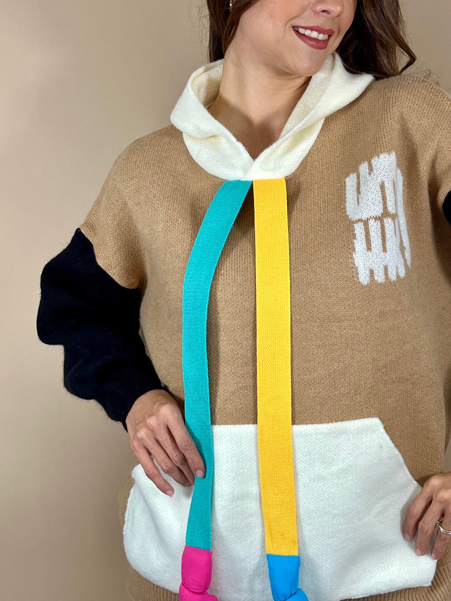 SWEATER SUD HODDIE GRACEFUL